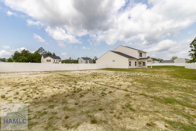 147 Enclave Way NE, Ludowici, GA 31316