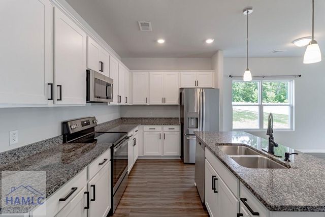 147 Enclave Way NE, Ludowici, GA 31316