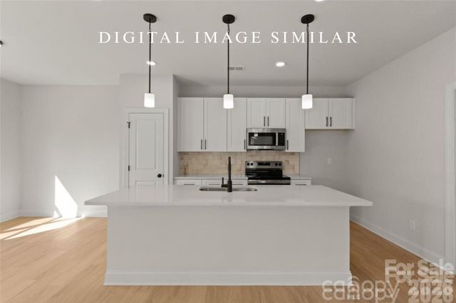 2943 Sloan Drive, Charlotte, NC 28208