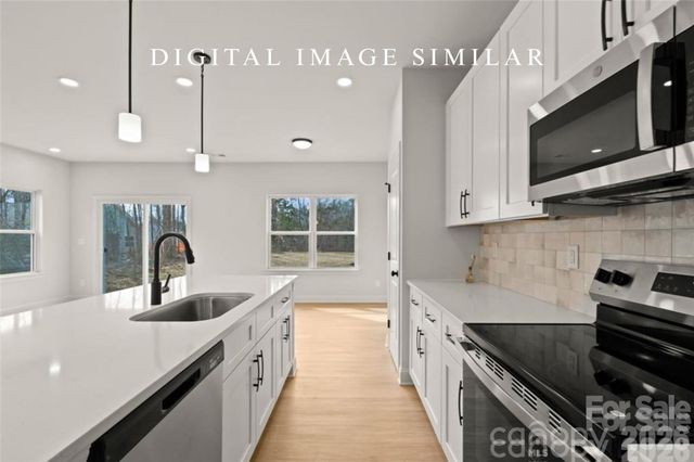 2943 Sloan Drive, Charlotte, NC 28208