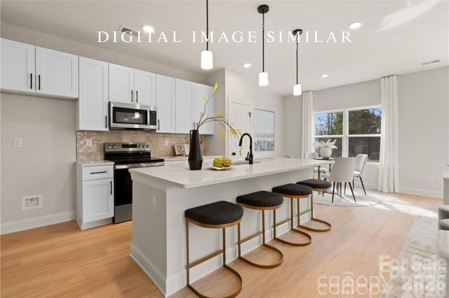 2943 Sloan Drive, Charlotte, NC 28208