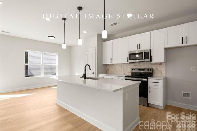 2943 Sloan Drive, Charlotte, NC 28208
