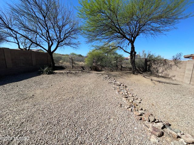 10890 E New Rock Ridge Drive, Vail, AZ 85641
