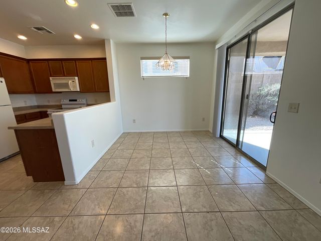 10890 E New Rock Ridge Drive, Vail, AZ 85641