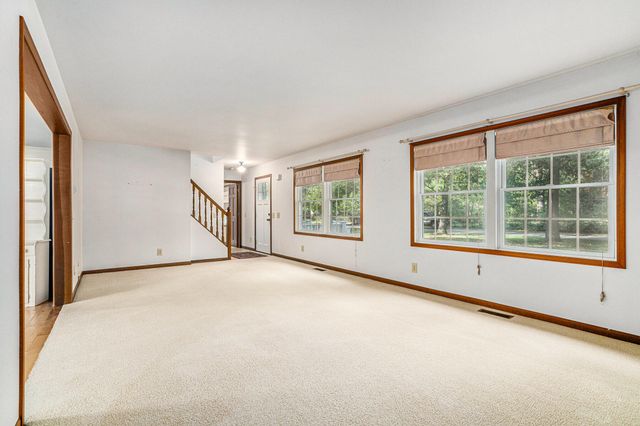 68881 3rd Street, Ontwa Twp, MI 49112