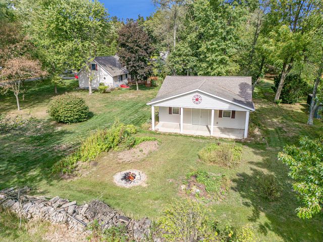 68881 3rd Street, Ontwa Twp, MI 49112