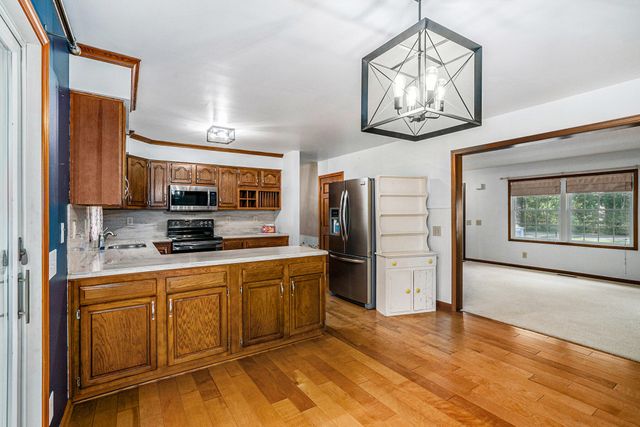 68881 3rd Street, Ontwa Twp, MI 49112