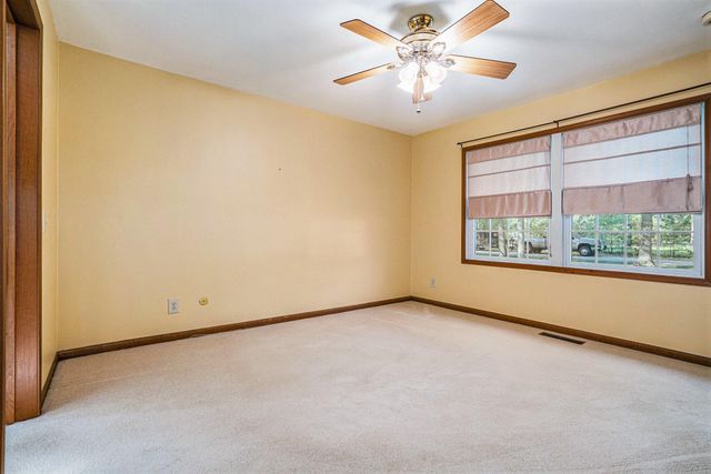 68881 3rd Street, Ontwa Twp, MI 49112