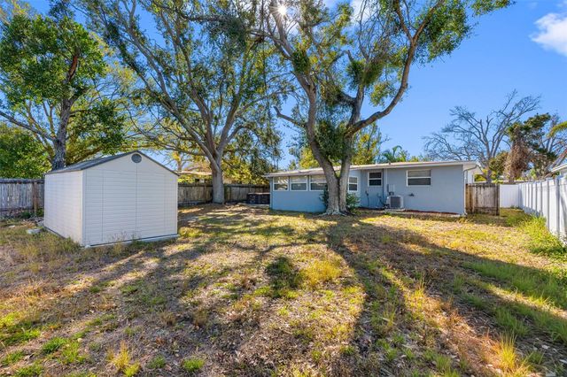 4711 28TH AVENUE N, St Petersburg, FL 33713