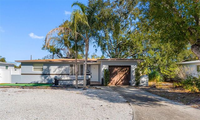 4711 28TH AVENUE N, St Petersburg, FL 33713