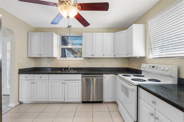 4711 28TH AVENUE N, St Petersburg, FL 33713