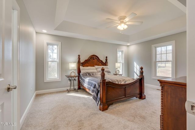 296 Allenwood Drive, Surgoinsville, TN 37873