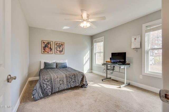 296 Allenwood Drive, Surgoinsville, TN 37873
