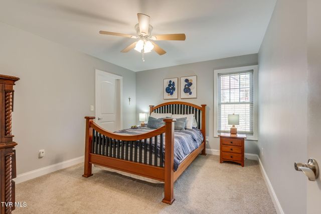 296 Allenwood Drive, Surgoinsville, TN 37873
