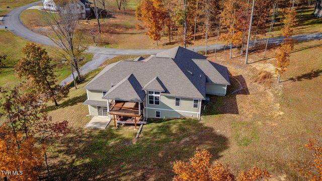 296 Allenwood Drive, Surgoinsville, TN 37873
