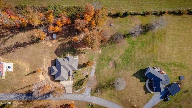 296 Allenwood Drive, Surgoinsville, TN 37873