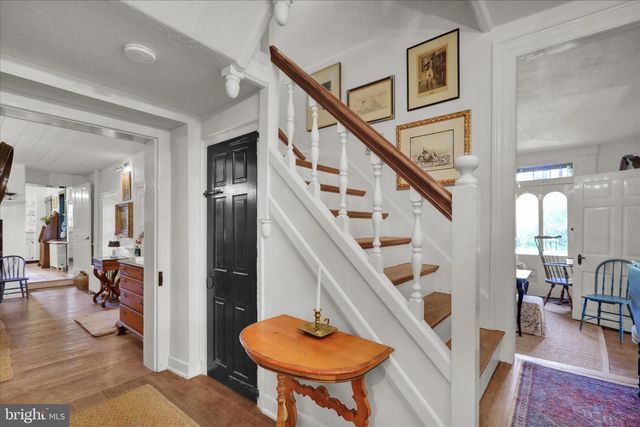 27 E MAIN ST, Strasburg, PA 17579