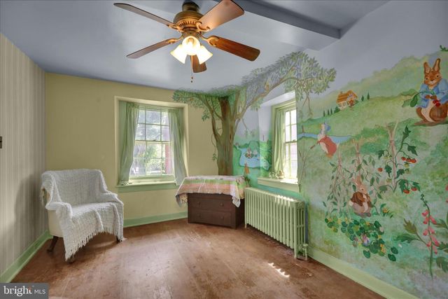 27 E MAIN ST, Strasburg, PA 17579