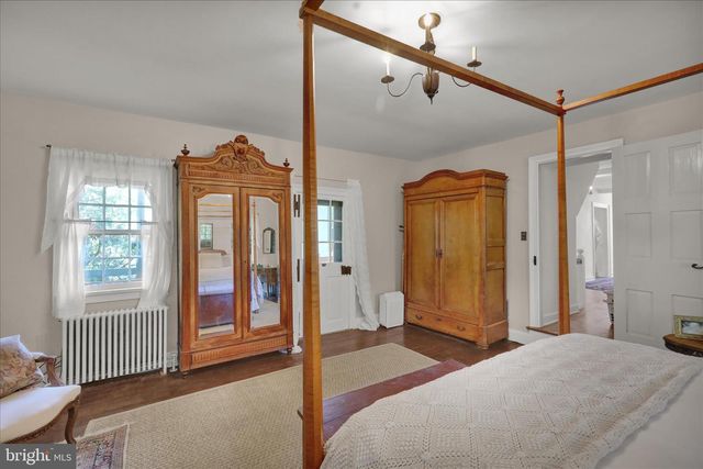 27 E MAIN ST, Strasburg, PA 17579