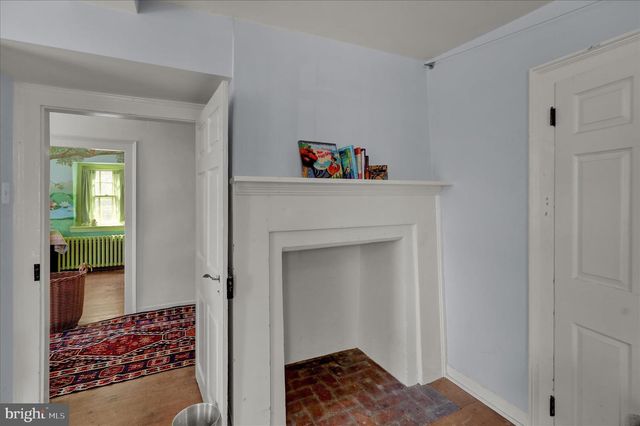 27 E MAIN ST, Strasburg, PA 17579