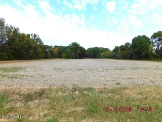 0000 Dean Road, Nesbit, MS 38651