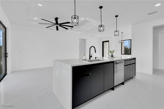 3602 20th ST SW, Lehigh Acres, FL 33976