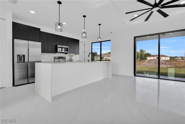 3602 20th ST SW, Lehigh Acres, FL 33976