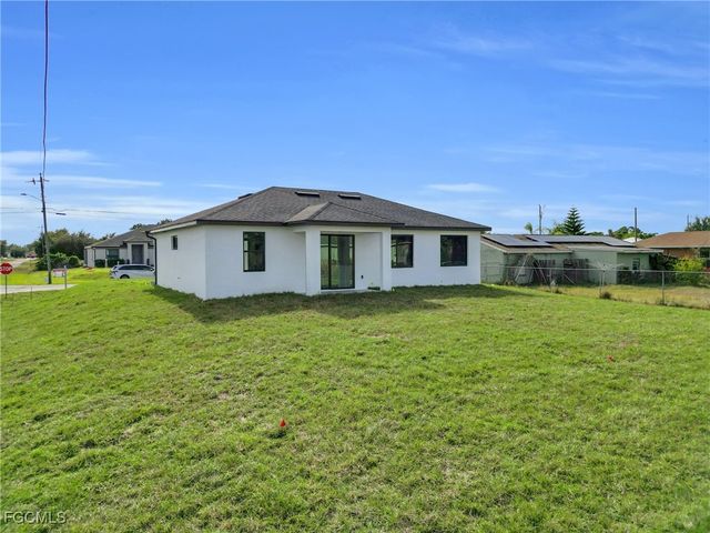 3602 20th ST SW, Lehigh Acres, FL 33976