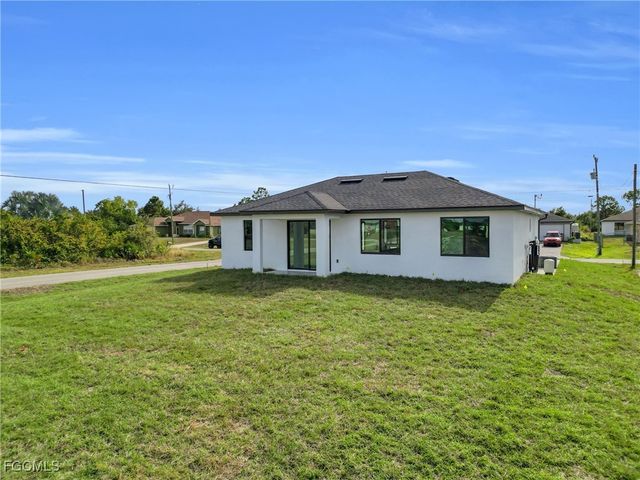 3602 20th ST SW, Lehigh Acres, FL 33976