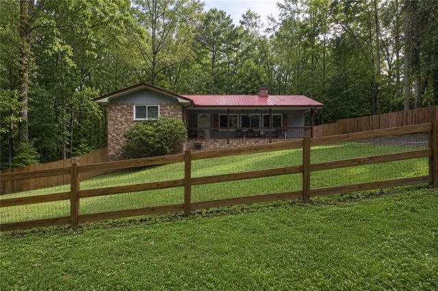 1552 Todd Lane SW, Lilburn, GA 30047