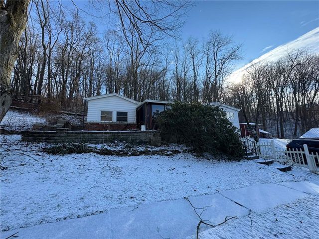 176 Silvis Farm Road, Youngwood, PA 15601