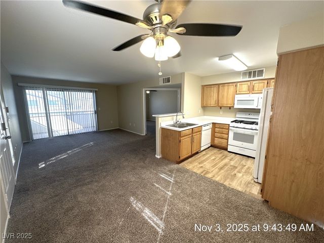 5710 East Tropicana Avenue 2196, Las Vegas, NV 89122