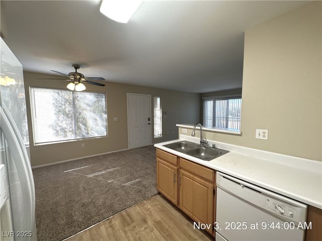 5710 East Tropicana Avenue 2196, Las Vegas, NV 89122