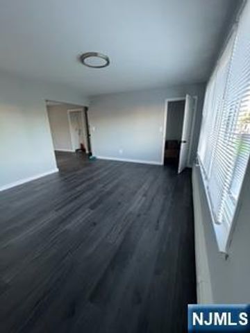 30 Chobot Lane 2, Elmwood Park, NJ 07407