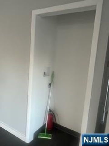 30 Chobot Lane 2, Elmwood Park, NJ 07407