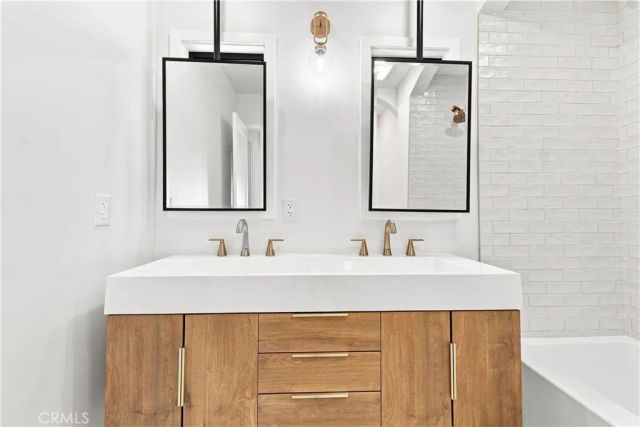 11100 Greenlawn, Los Angeles, CA 90230