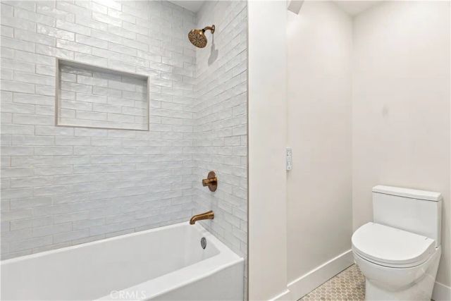 11100 Greenlawn, Los Angeles, CA 90230