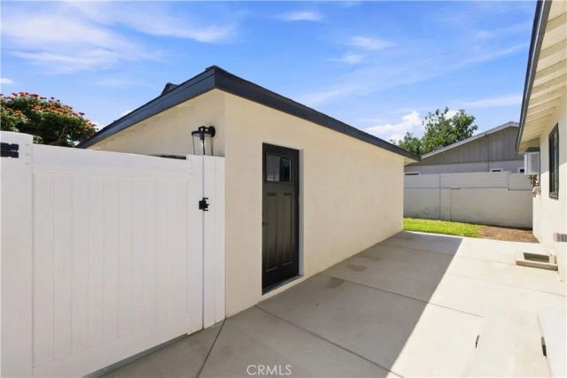 11100 Greenlawn, Los Angeles, CA 90230