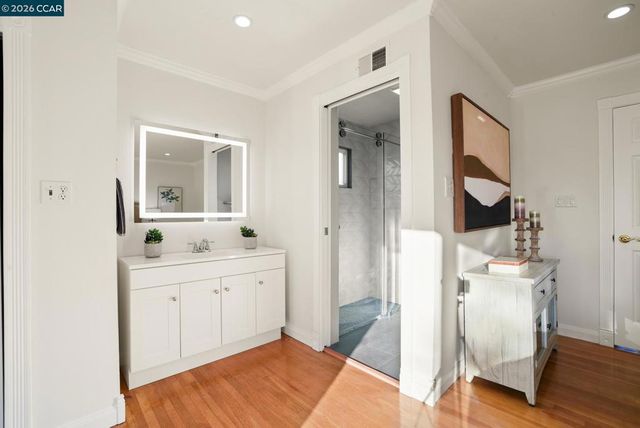 1842 Woodsdale Ct, Concord, CA 94521