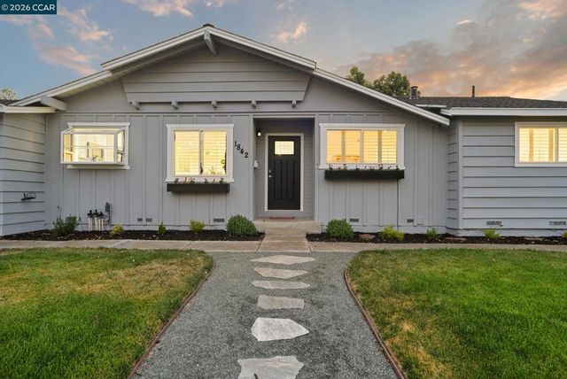 1842 Woodsdale Ct, Concord, CA 94521