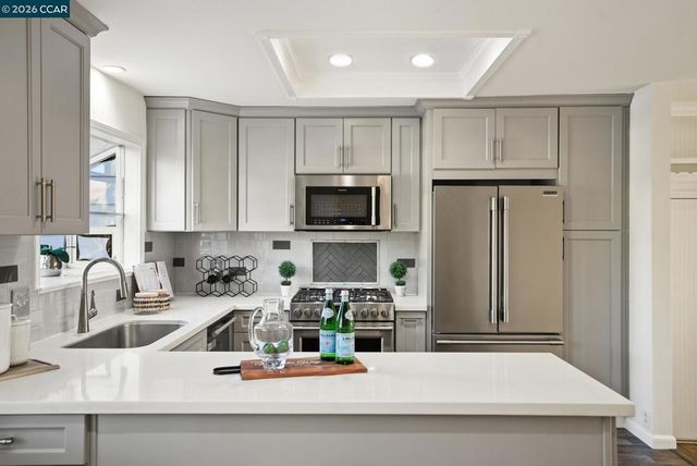 1842 Woodsdale Ct, Concord, CA 94521