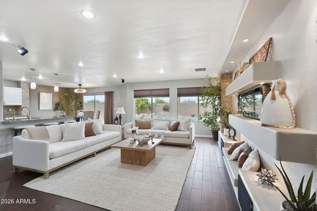 426 W GARY Avenue, Gilbert, AZ 85233 — exterior