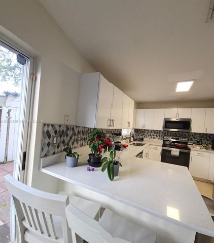 17163 NW 23rd Street 17163, Pembroke Pines, FL 33028