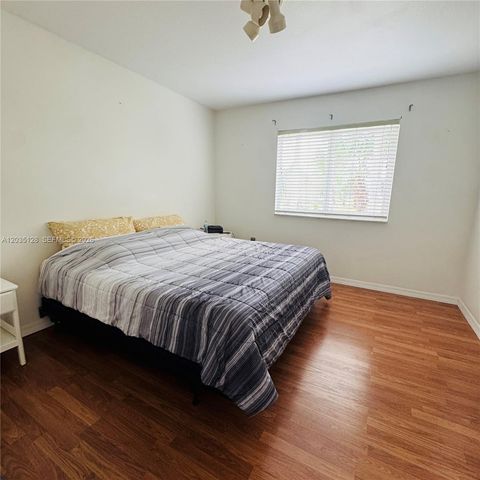 17163 NW 23rd Street 17163, Pembroke Pines, FL 33028