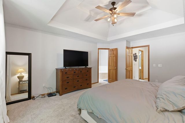 3407 S Valley View Avenue, Springfield, MO 65804