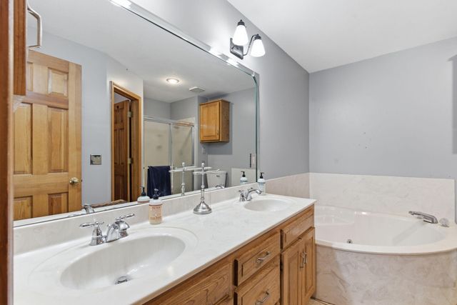 3407 S Valley View Avenue, Springfield, MO 65804