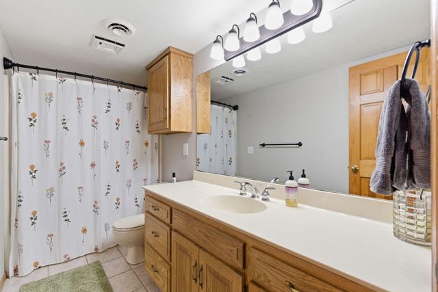 3407 S Valley View Avenue, Springfield, MO 65804