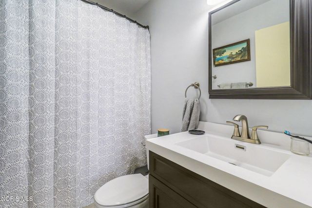 28899 Hille Drive, Millbury, OH 43447