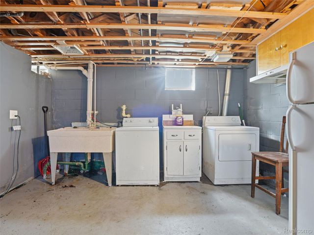 8160 E Lantz Street, Detroit, MI 48234