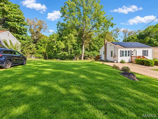 2425 Gillis Street, Alton, IL 62002